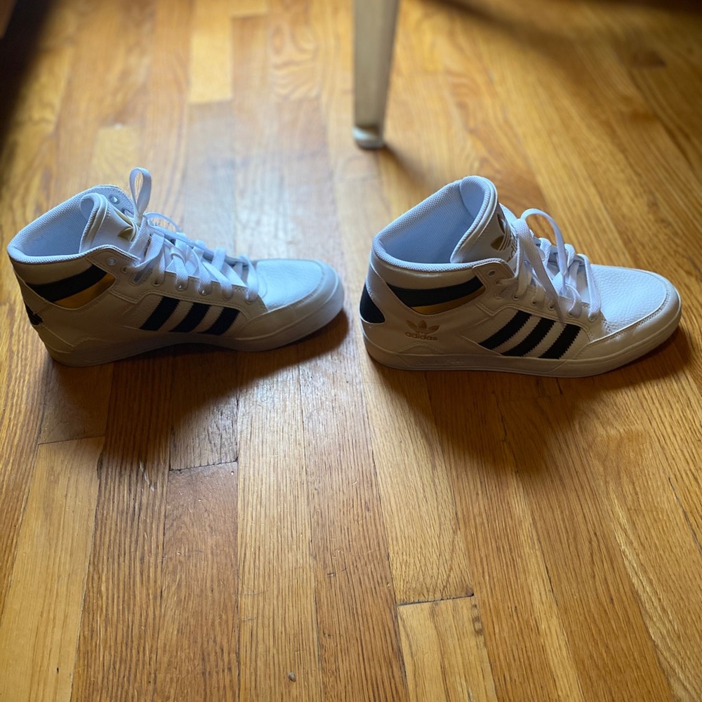 Adidas - Picture 4 of 4